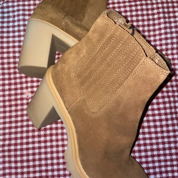 Dolce Vida Caramel Suede Booties - Picture 6 of 8